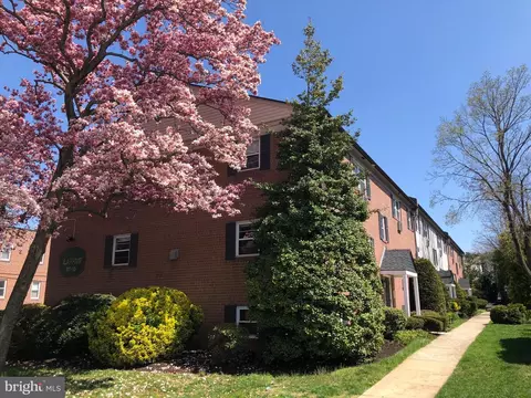 61 Llanfair Rd #A1, Ardmore, PA 19003