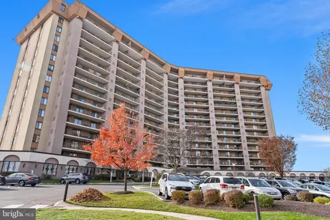 10608 Valley Forge Cir #608, King Of Prussia, PA 19406