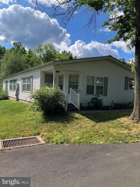 204 Chatham Ct, Souderton, PA 18964