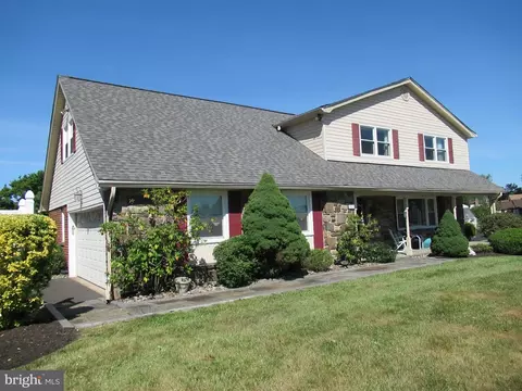 901 Denston Dr, Ambler, PA 19002