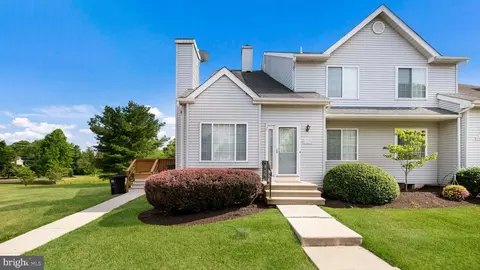 326 Pondview Dr, Harleysville, PA 19438