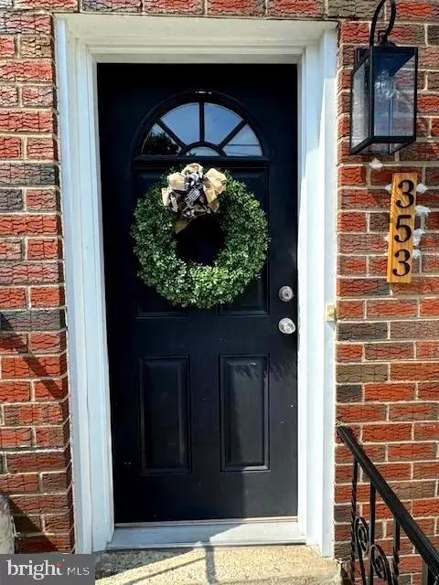353 W 5th Ave, Conshohocken, PA 19428