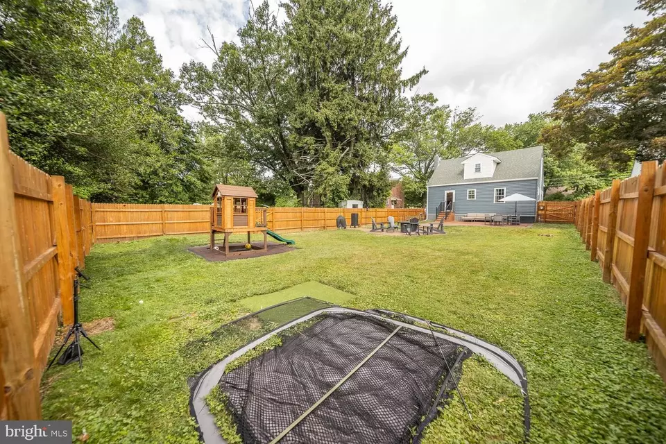  18 S Sylvania Ave, Jenkintown, PA 19046 photo 29