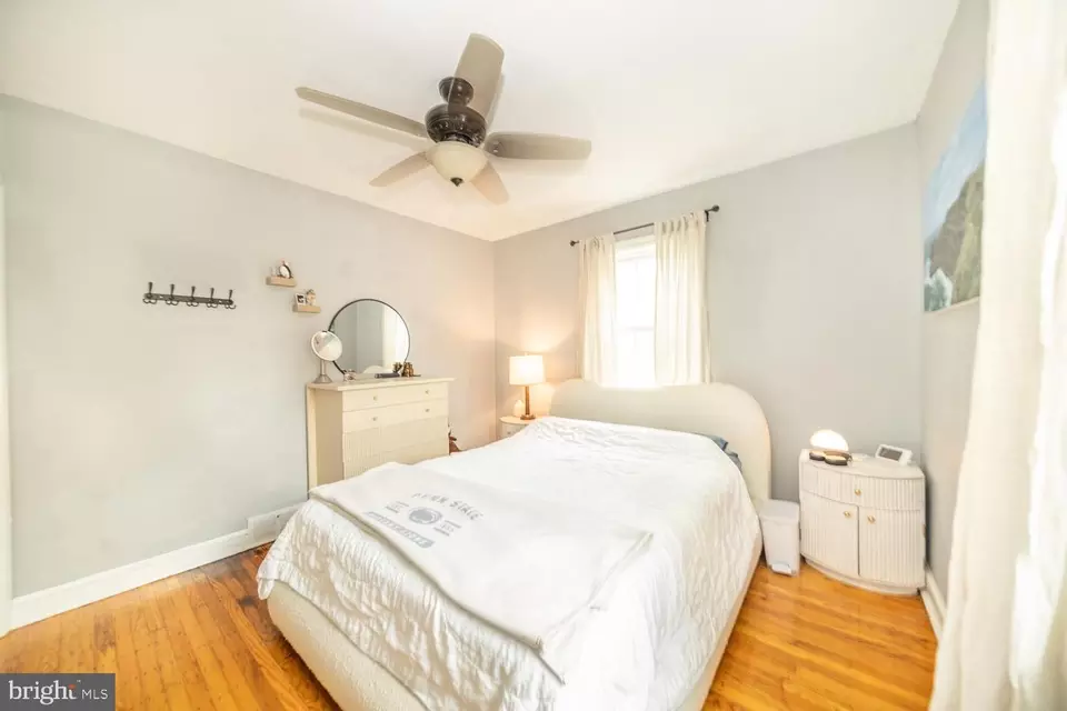  18 S Sylvania Ave, Jenkintown, PA 19046 photo 14