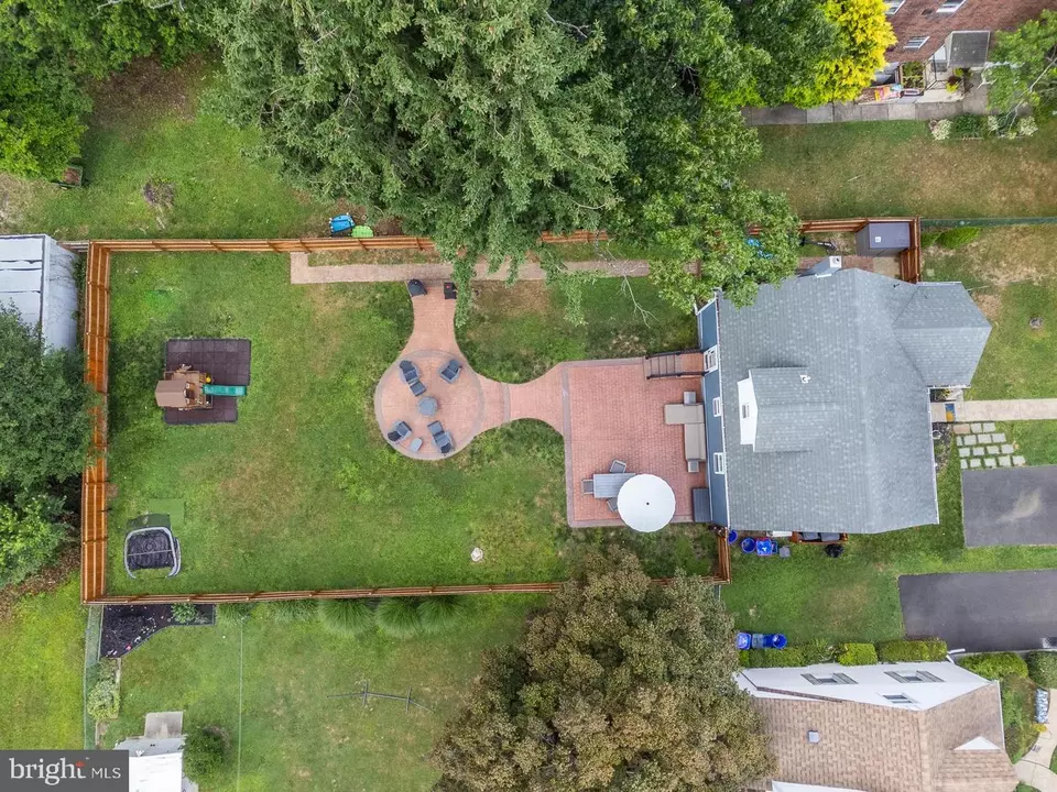  18 S Sylvania Ave, Jenkintown, PA 19046 photo 4