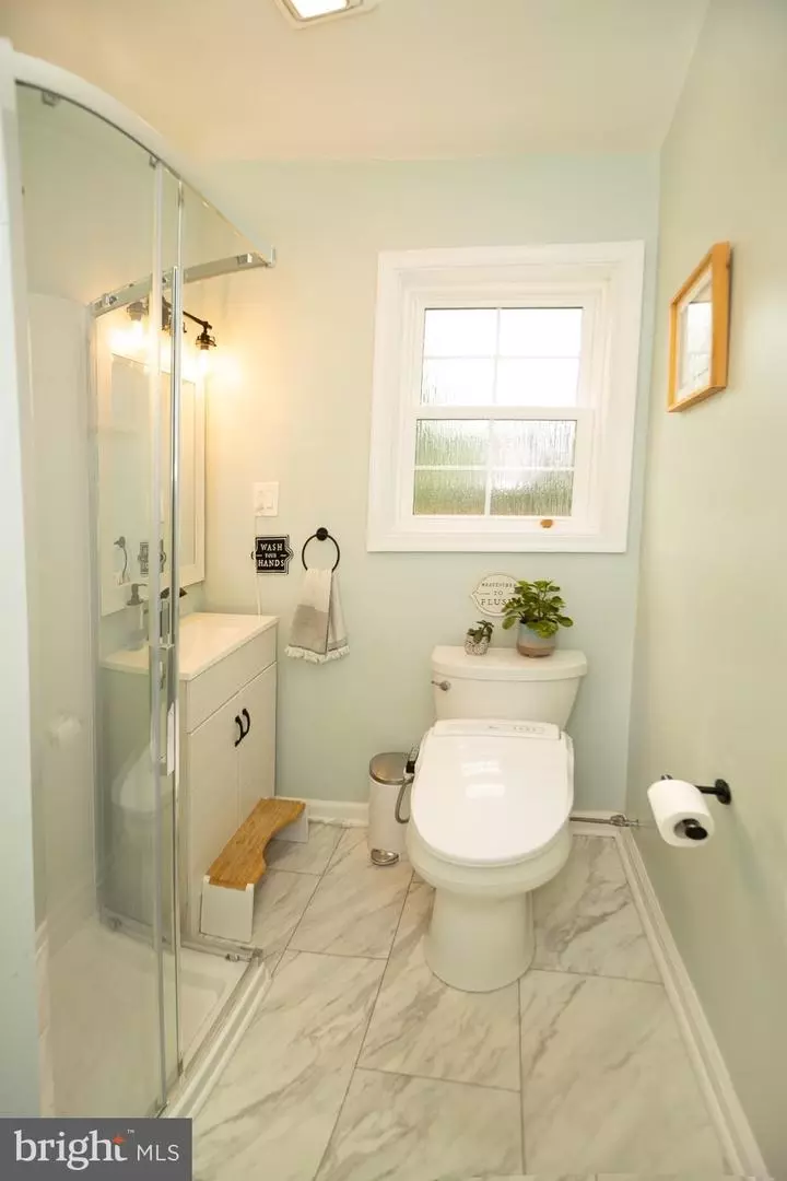  18 S Sylvania Ave, Jenkintown, PA 19046 photo 22