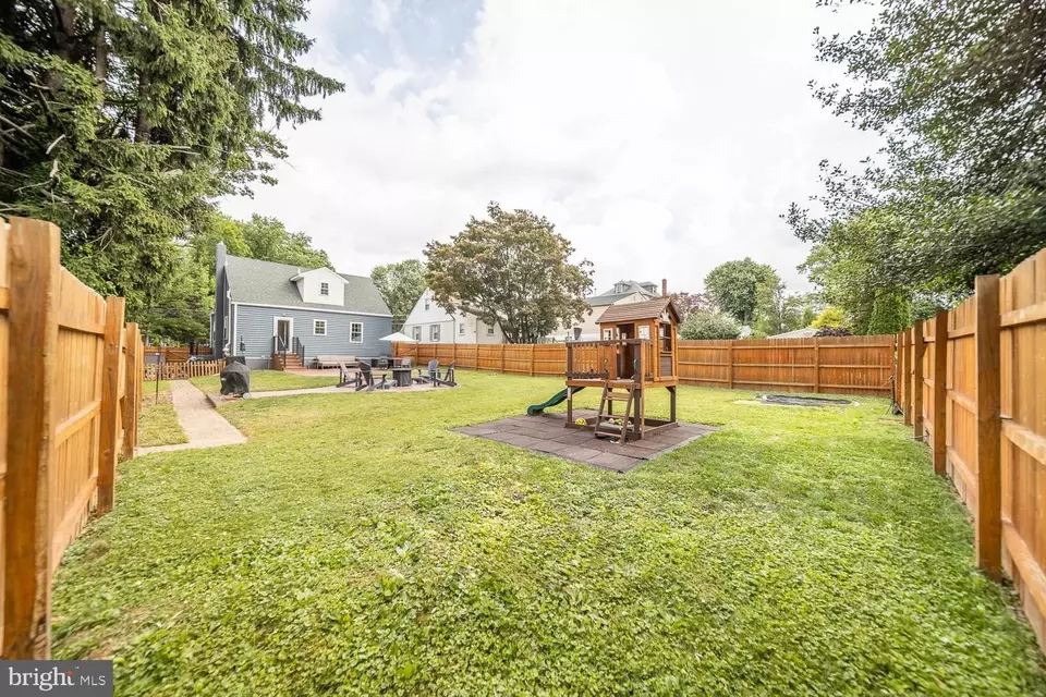  18 S Sylvania Ave, Jenkintown, PA 19046 photo 28