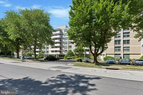 7301 Coventry Ave #607, Elkins Park, PA 19027