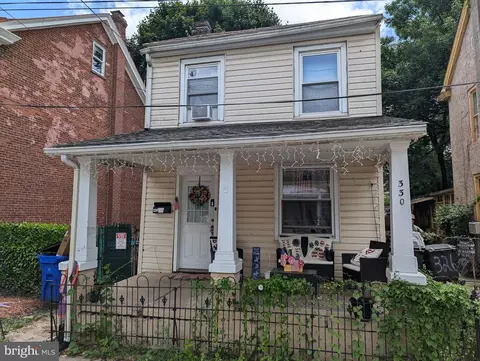 330 Jefferson Ave, Pottstown, PA 19464