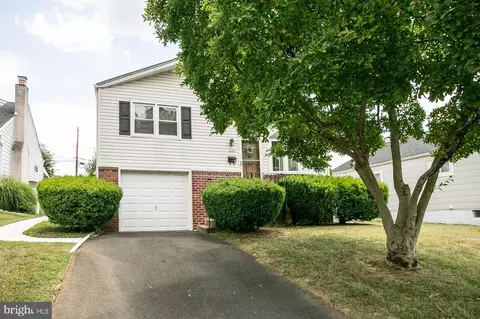 1431 Saint Charles Pl, Abington, PA 19001