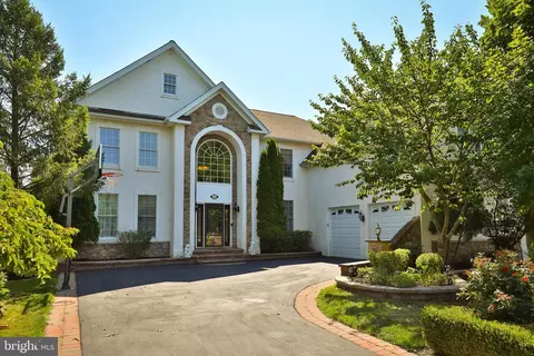 292 Rivercrest Dr, Phoenixville, PA 19460