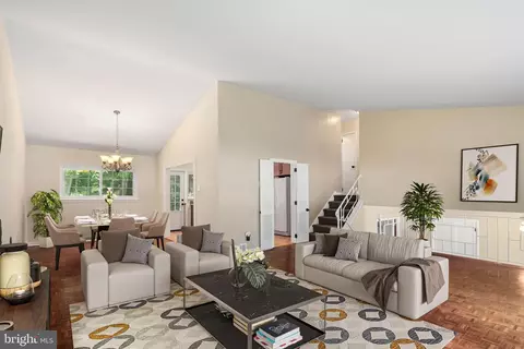 8121 Hammond Rd, Elkins Park, PA 19027