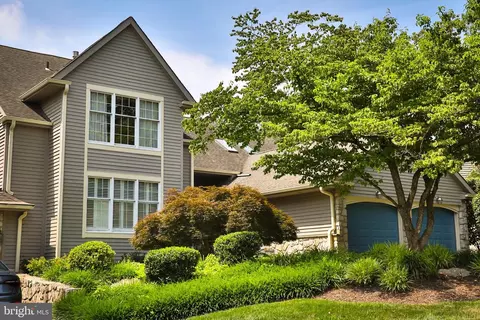 1767 Oak Hill Dr, Huntingdon Valley, PA 19006