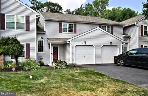 602 Beacon Ct, Lansdale, PA 19446