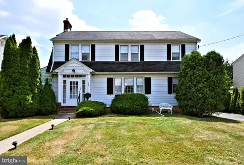 208 Quigley Ave, Willow Grove, PA 19090