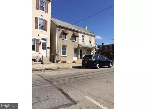25 2nd St, Bridgeport, PA 19405