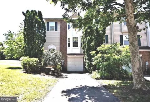 14 Hunt Club Dr, Collegeville, PA 19426