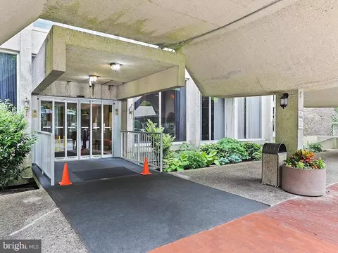 1001 City Ave #E-701, Wynnewood, PA 19096