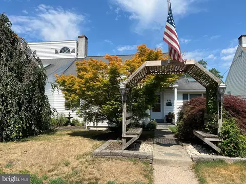 833 Logan St, Pottstown, PA 19464