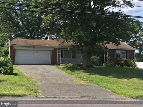 854 Allentown Rd, Telford, PA 18969