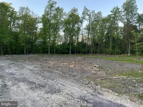 2727 Hill Rd, Green Lane, PA 18054