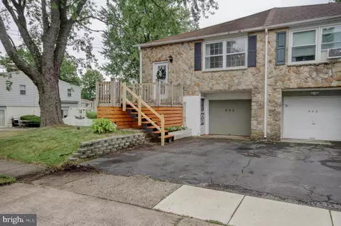 850 Clay Ave, Lansdale, PA 19446