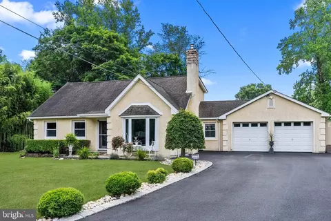 612 Pinney Rd, Huntingdon Valley, PA 19006