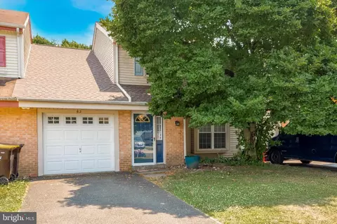 62 Greenwoods Dr, Horsham, PA 19044