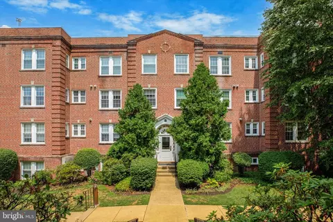 104 Woodside Rd #B-105, Haverford, PA 19041
