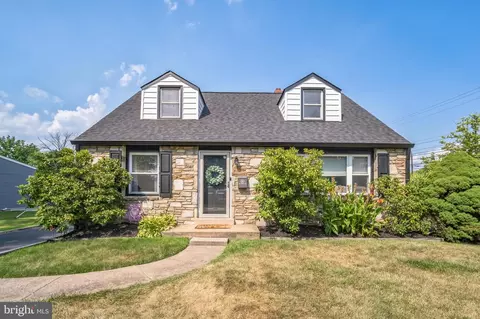 1201 Malinda Rd, Oreland, PA 19075