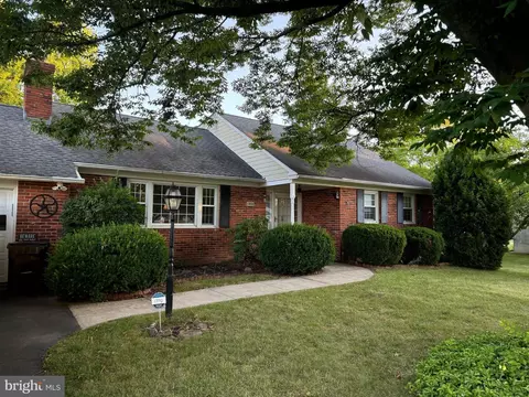 1444 Moyer Rd, Hatfield, PA 19440