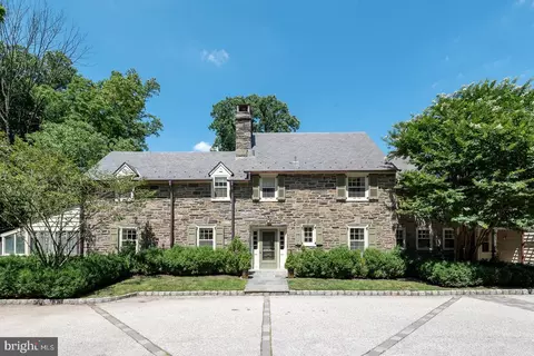 1922 Paper Mill Rd, Huntingdon Valley, PA 19006