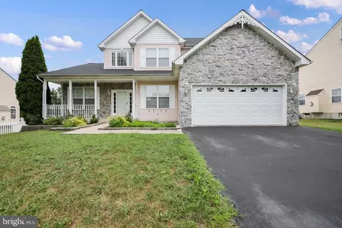 2302 Sienna Dr, East Norriton, PA 19401