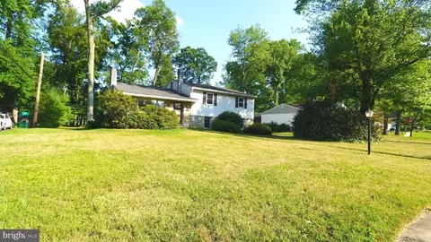 160 Deer Run Rd, Willow Grove, PA 19090