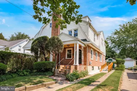 417 Grove Pl, Narberth, PA 19072