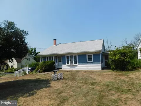 1379 Farmington Ave, Pottstown, PA 19464