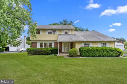 224 Mimosa Ln, Hatboro, PA 19040