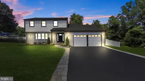 7904 Toby Leech Dr, Elkins Park, PA 19027