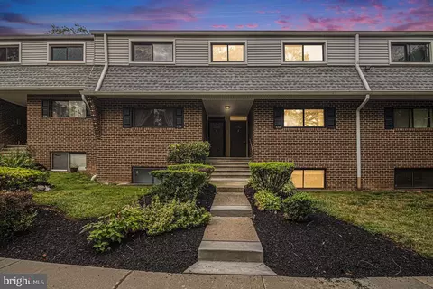122 Stony Way #122, Norristown, PA 19403