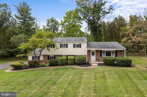 3106 Kingsward Rd, Pennsburg, PA 18073