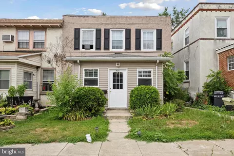 1423 Juniper St, Norristown, PA 19401