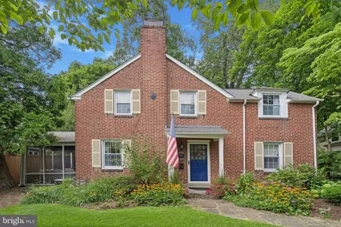 520 Beaver Rd, Glenside, PA 19038