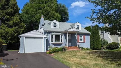 407 Exton Rd, Hatboro, PA 19040