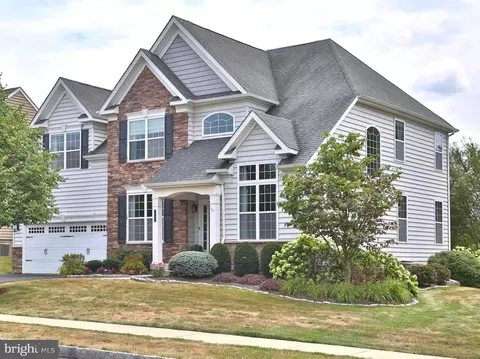 203 Country View Way, Telford, PA 18969
