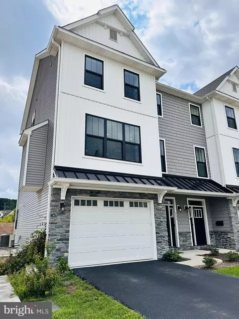 711 Mill St, Bridgeport, PA 19405