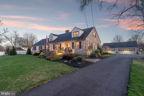 1670 E Philadelphia Ave, Gilbertsville, PA 19525