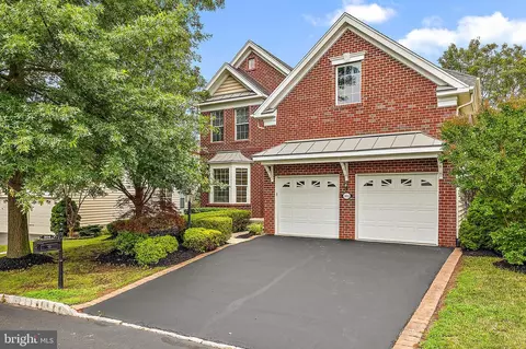 304 Quail Dr N, Phoenixville, PA 19460