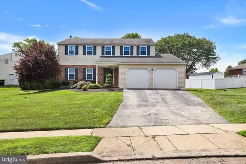 2302 Carol Ln, Norristown, PA 19401