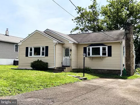 311 Laurel Ave, Horsham, PA 19044