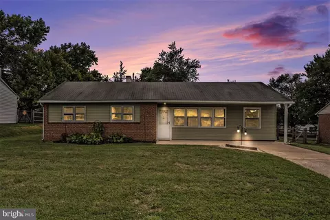 214 Beechwood Rd, Norristown, PA 19401